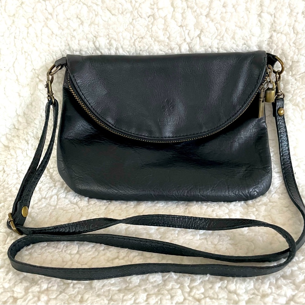 ♠️ Black Leather Crossbody Bag